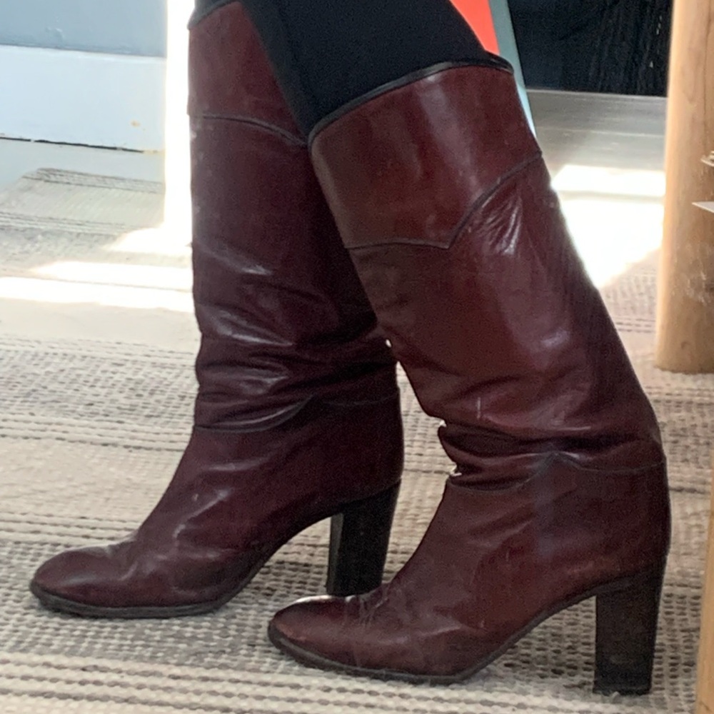 Bally vintage burgundy boots. Size 6 1/2